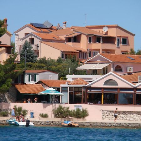 Villa Rosa Brodarica  Exteriör bild